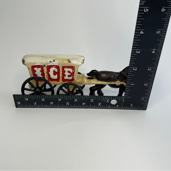 Vintage Cast Iron Horse Drawn Ice Delivery Carriage Wagon, Toy 7"L x 3"H - Picture 11 of 11